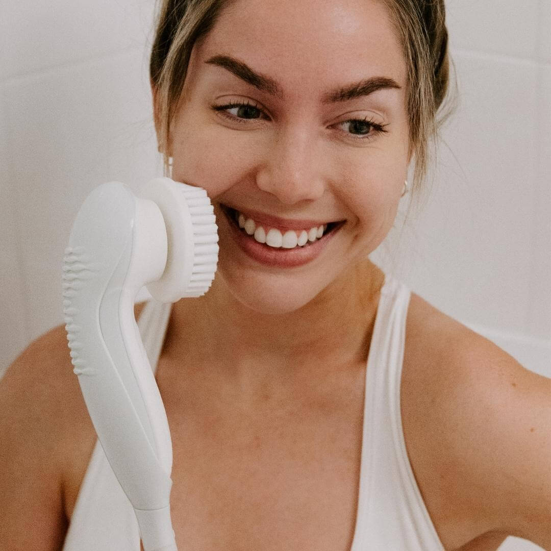 Electric Facial and Body Cleansing Brush - Waterproof Spa Ritual | Louvrs