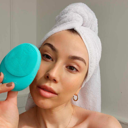 Isla Sonic Facial Cleansing Brush - Radiant Skin Ritual | Louvrs