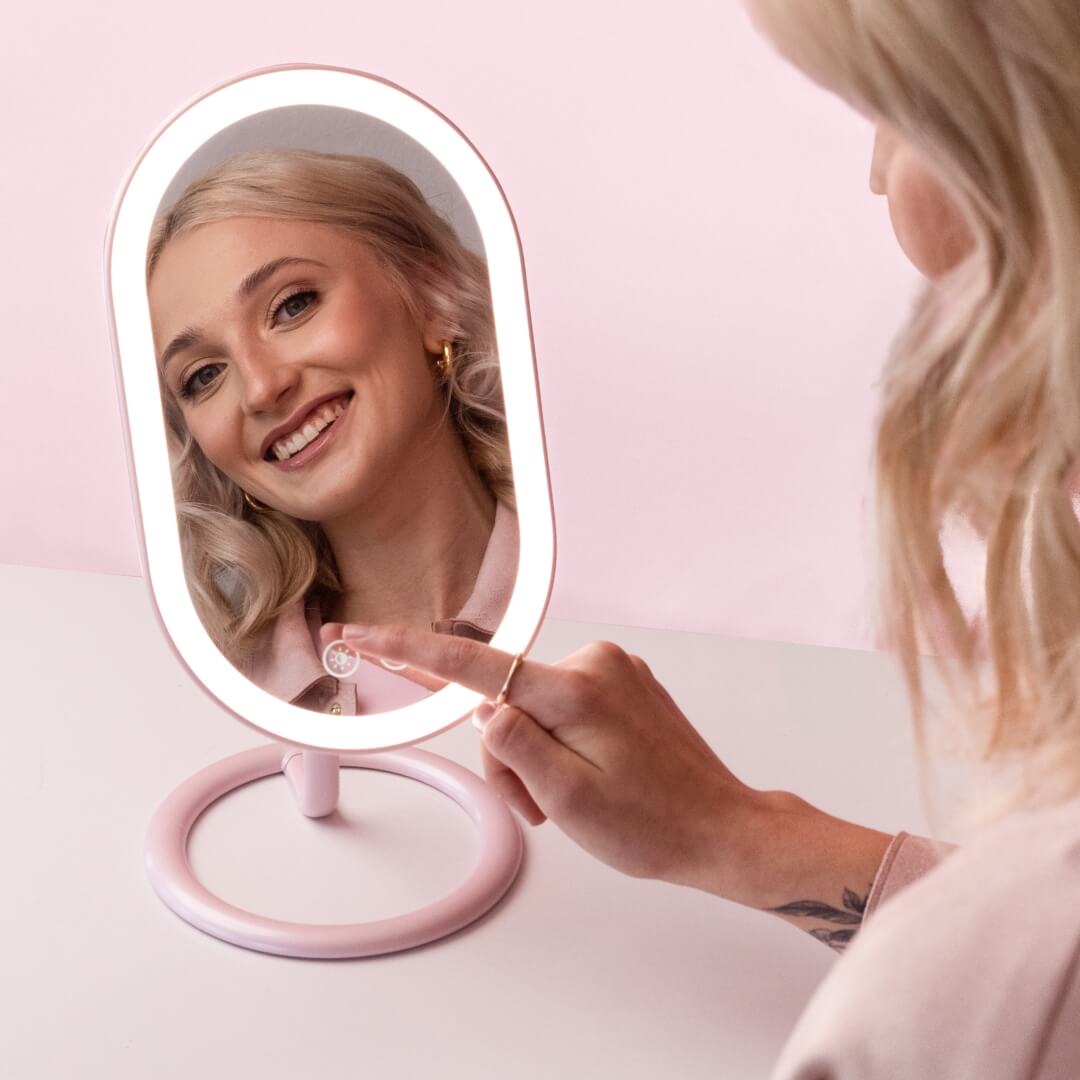 Vera LED Lighted Vanity Makeup Mirror - Flawless Glow Ritual | Louvrs